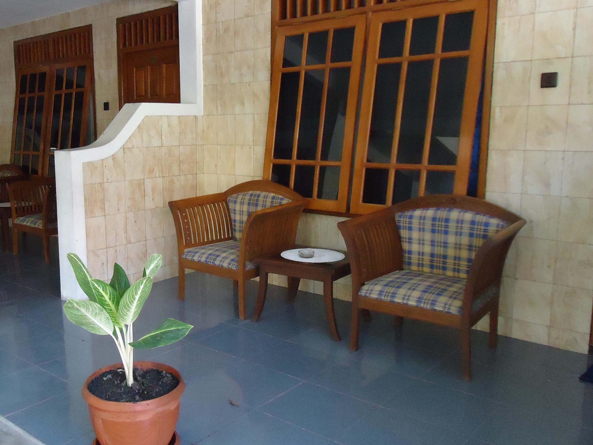 Hotel Wisma Djaja Syariah Bojonegoro Dış mekan fotoğraf