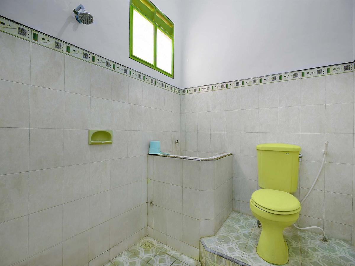 Hotel Wisma Djaja Syariah Bojonegoro Dış mekan fotoğraf